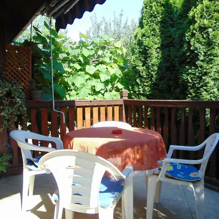 Fenyo Vendeghaz Case de vacanță